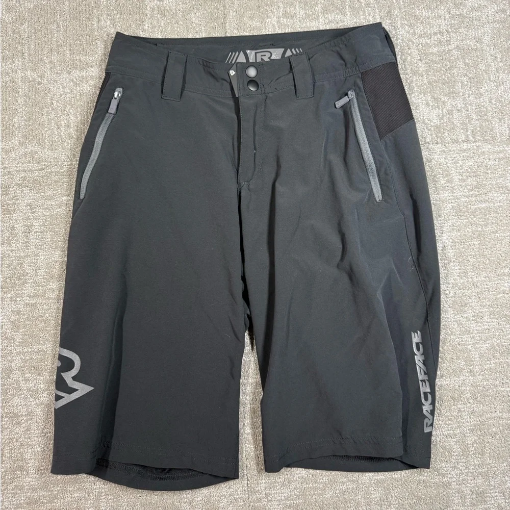 Raceface Agent Black Short Men Size Small - Picture 1 of 5
